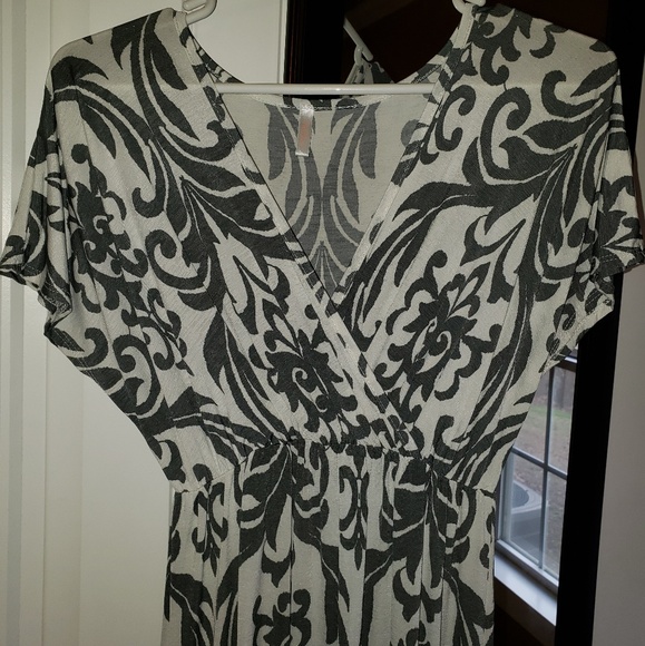 Pinkblush maxi maternity dress - Picture 2 of 2